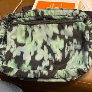 Chic Black and Green waist pack Travel Bag